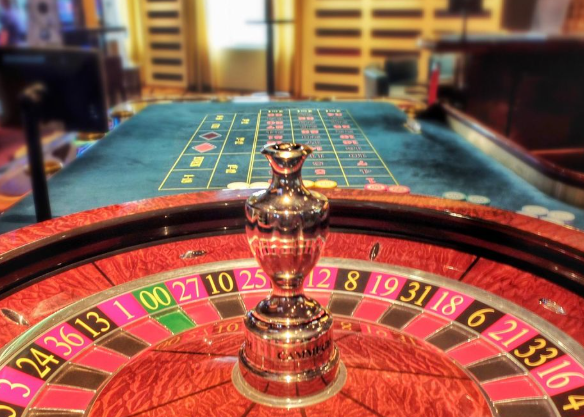 sikap-ramah-pengunjung-bikin-suasana-casino-kondusif