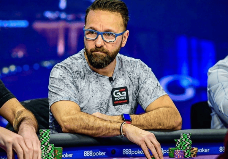 Pemain Profesional Bagikan Rahasia Menang Turnamen Poker